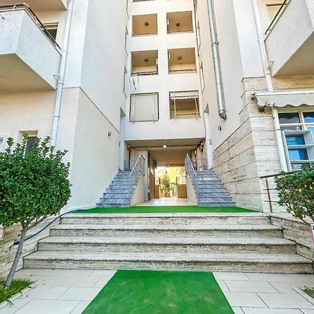 2 Bedroom 666 Apartment