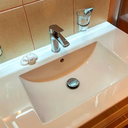 2 Bedroom 666 * Durres