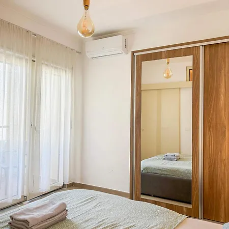 2 Bedroom 666 *