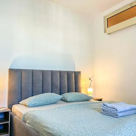 2 Bedroom 666