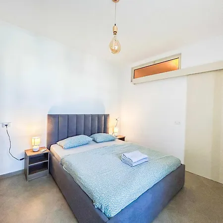 Appartamento 2 Bedroom 666 *