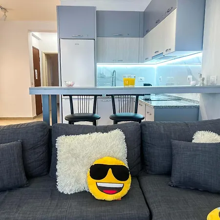 2 Bedroom 666 Apartment