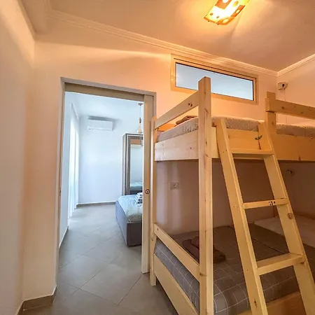 Апартаменты 2 Bedroom 666