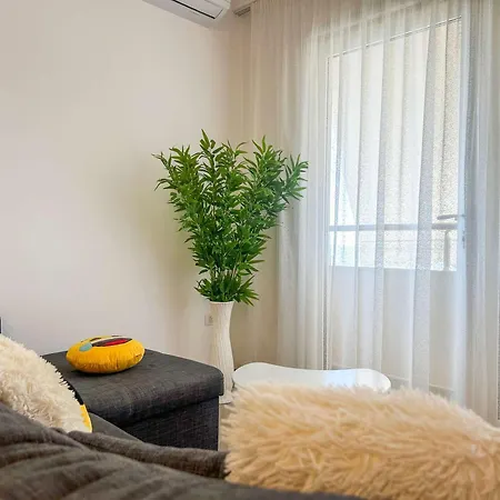 2 Bedroom 666 Apartment Durres
